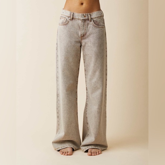 Like-new JEANERICA Kyoto Clay 8 Weeks Long Wide Leg Low Rise Jeans - Picture 1 of 12